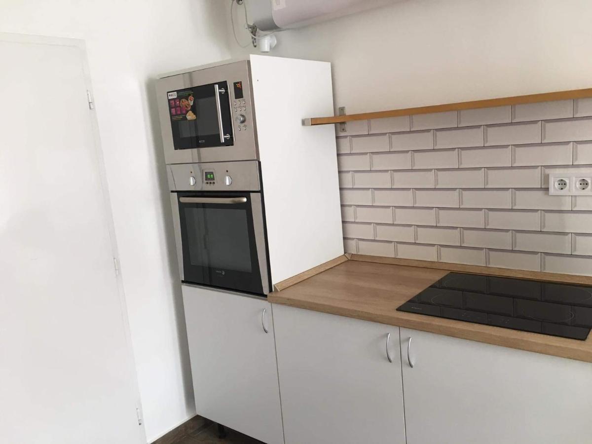 Cuki Apartmanok ดอมโบวาร์ ภายนอก รูปภาพ